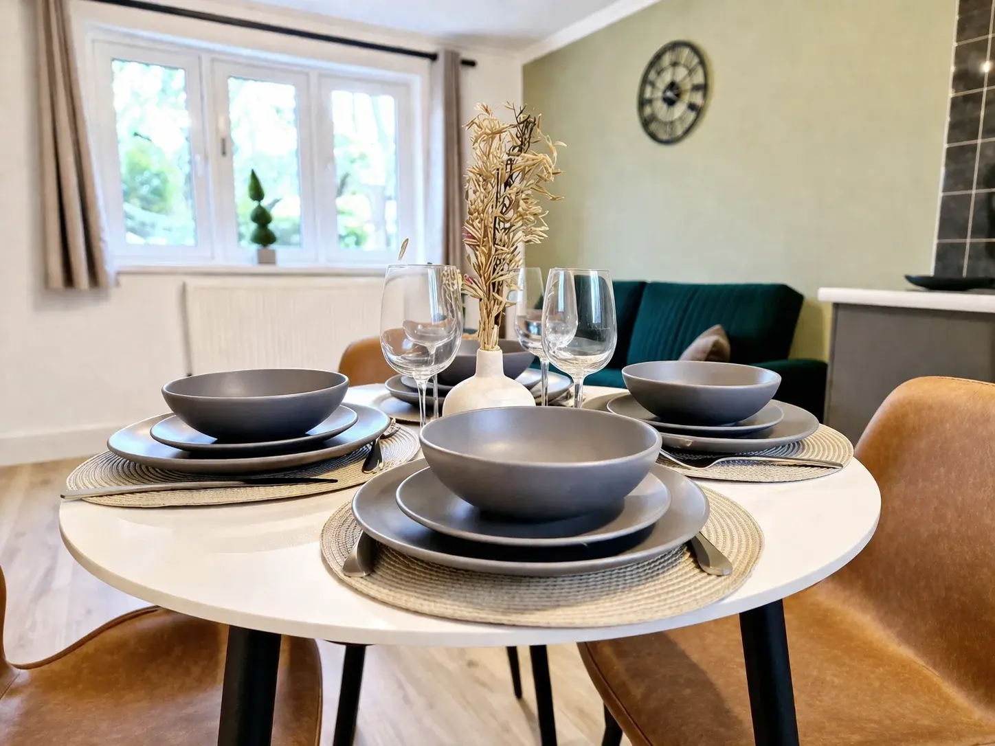 Complimentary Furnishing